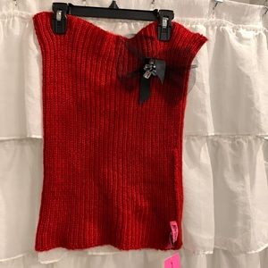 Hersey Johnson cowl neck scarf with bow detail